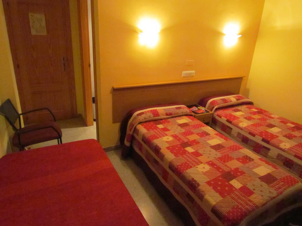 Hostal Las Rumbas Nuévalos Quarto foto