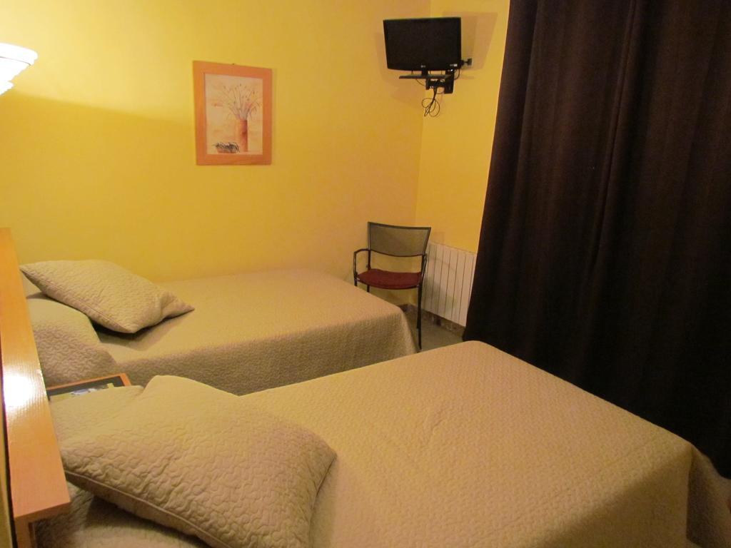 Hostal Las Rumbas Nuévalos Quarto foto