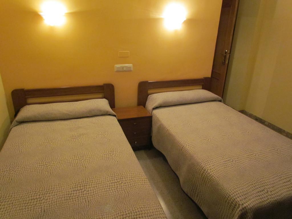 Hostal Las Rumbas Nuévalos Quarto foto